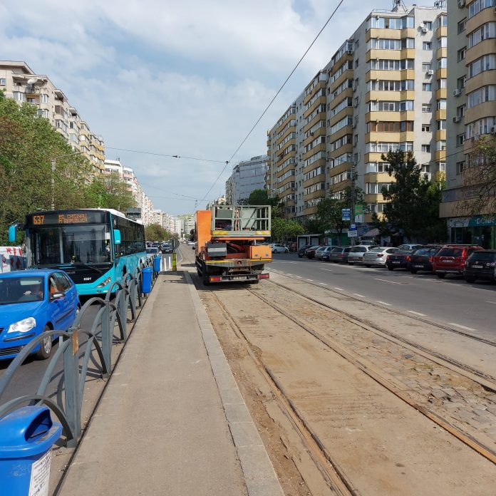 A început repararea liniei de tramvai 40 din București, lungă de 18 kilometri