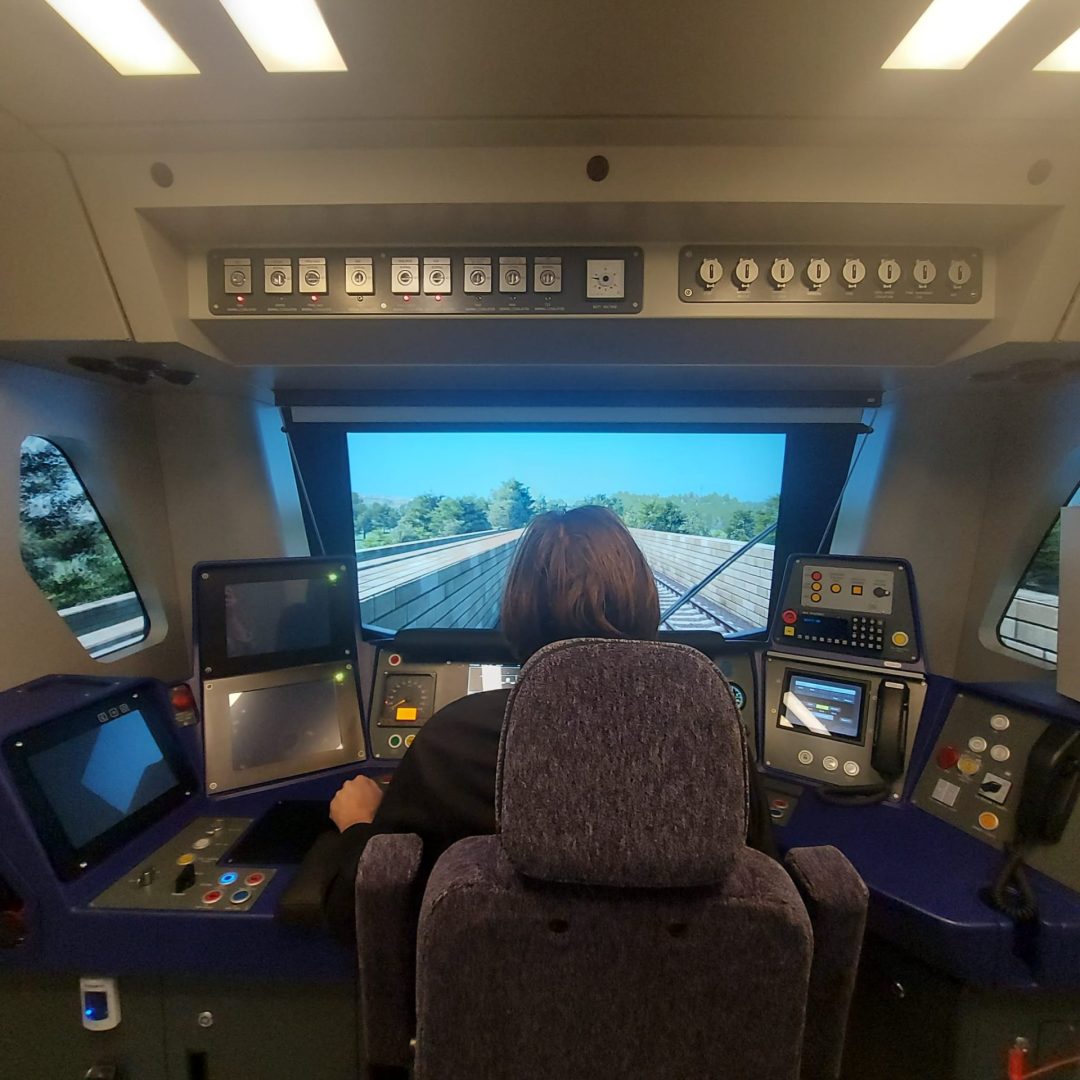 Două firme românești vor să amenajeze spațiul pentru un simulator pentru mecanici la Brașov
