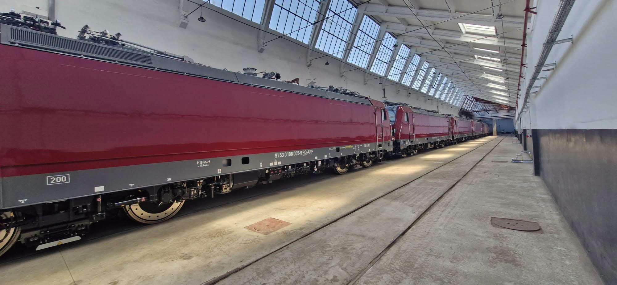 Au fost recepționate primele cinci locomotive Alstom Traxx. Pe ce rute vor circula