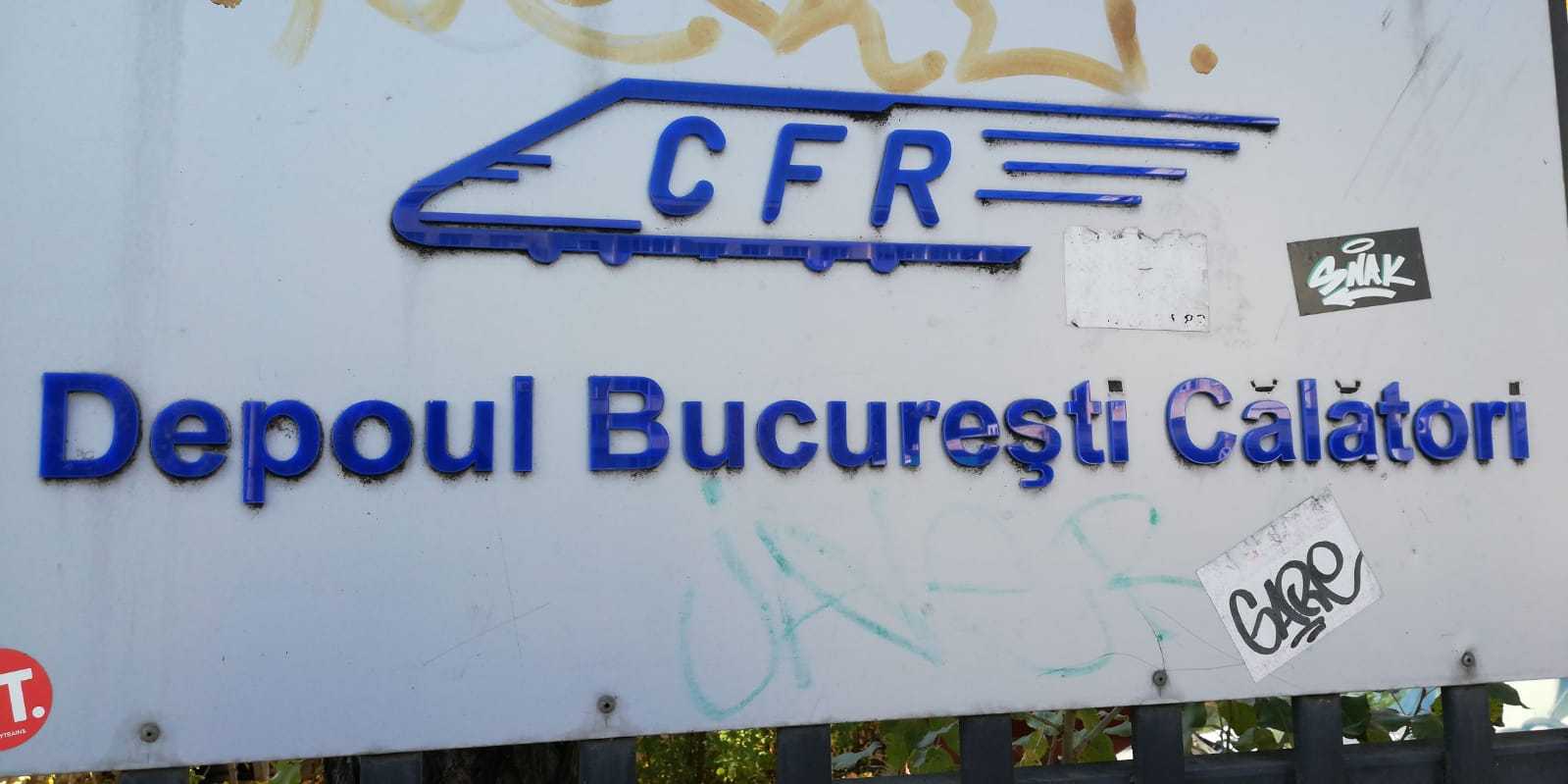 EXCLUSIV Două locomotive performante ale CFR Călători, ”trase la gard”