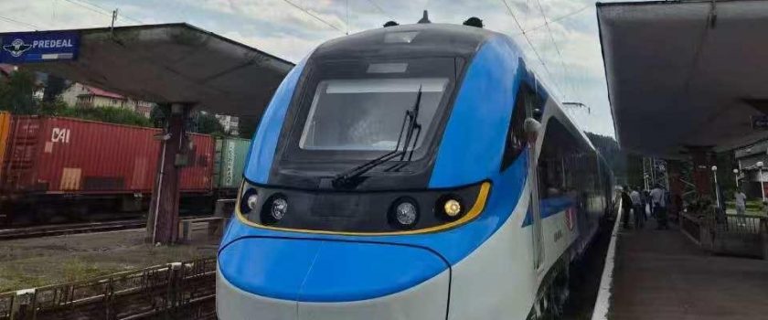 FOTO,  VIDEO. Un tren nou intră în circulație între București și Brașov