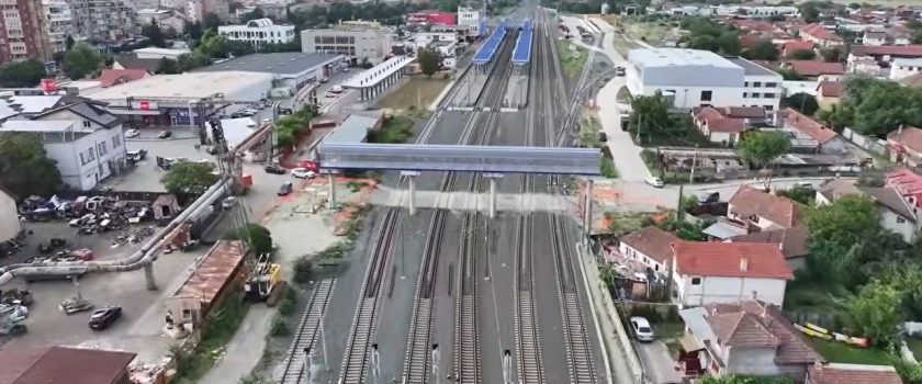 VIDEO Cum s-a lucrat în primele 6 luni pe două tronsoane de 63 km începute acum 9 ani