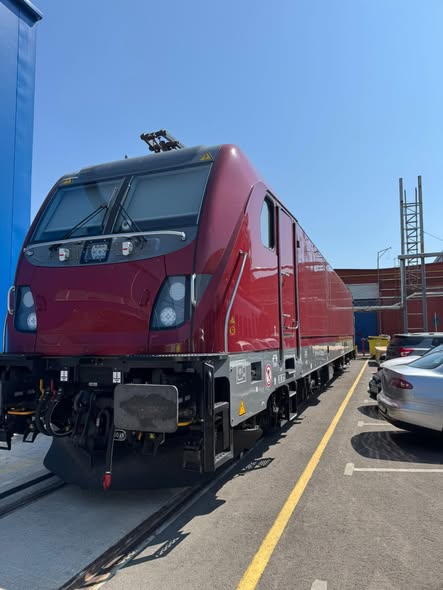FOTO. Locomotivă Alstom, recepționată de ARF