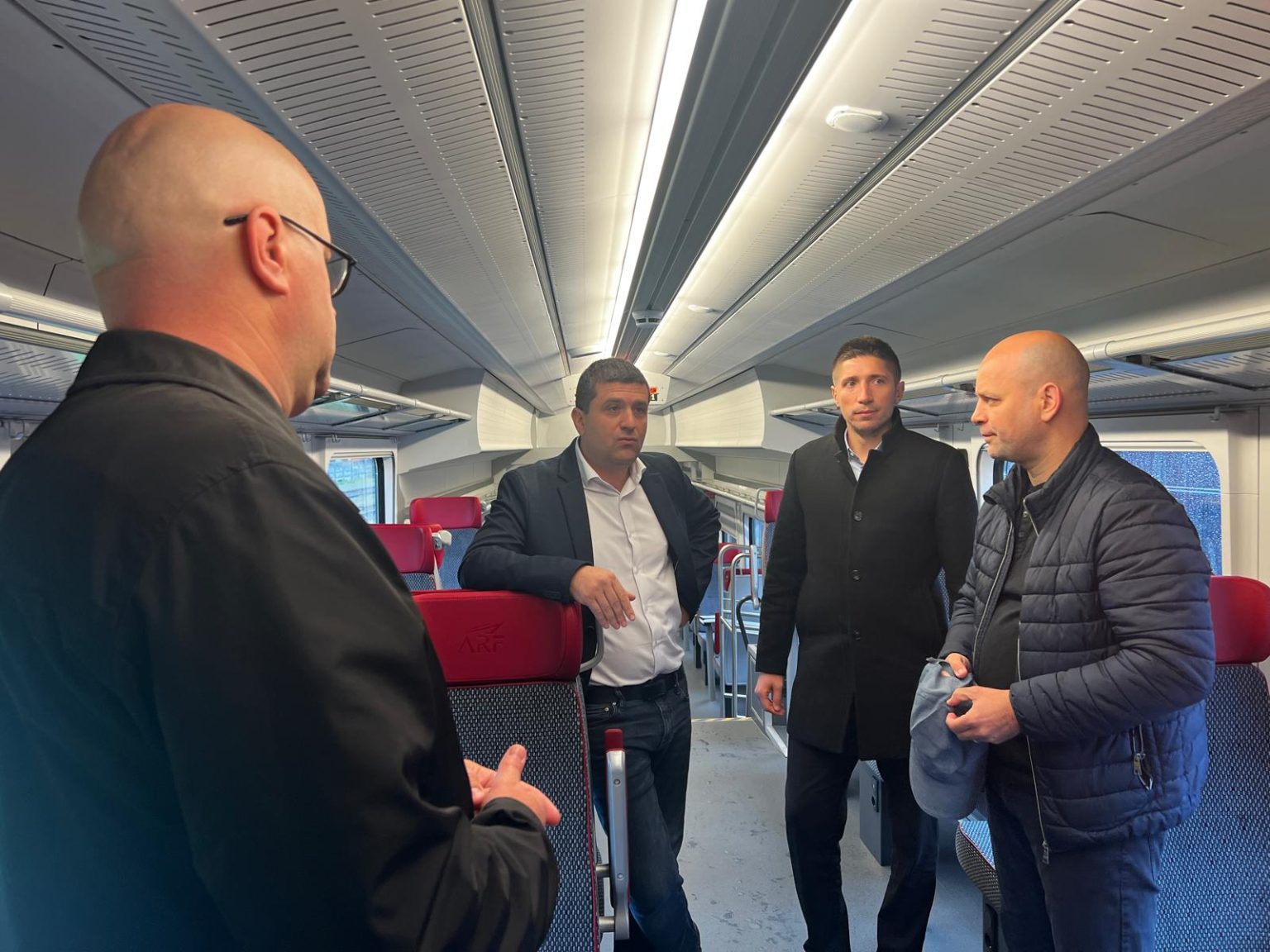 Miruță caută oameni pentru conducerea CFR SA. Ce cerințe trebuie să îndeplinească